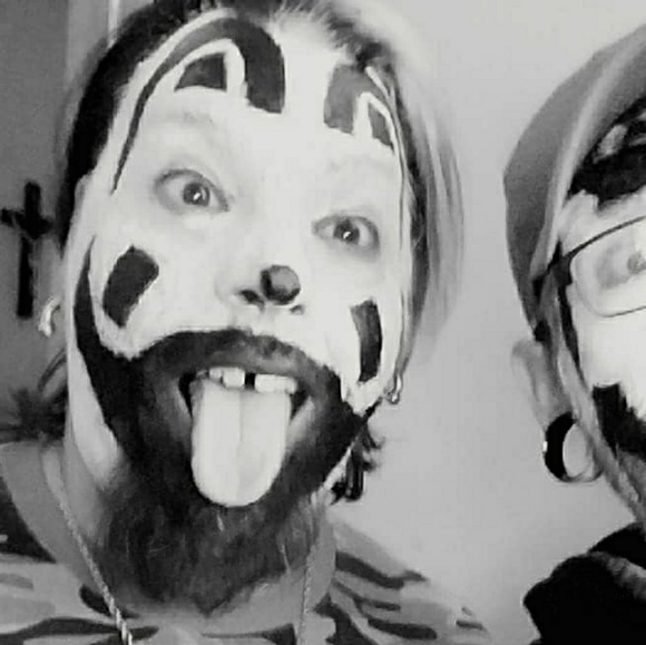 Meet your Posher, Bobby - Picture 1 of 1